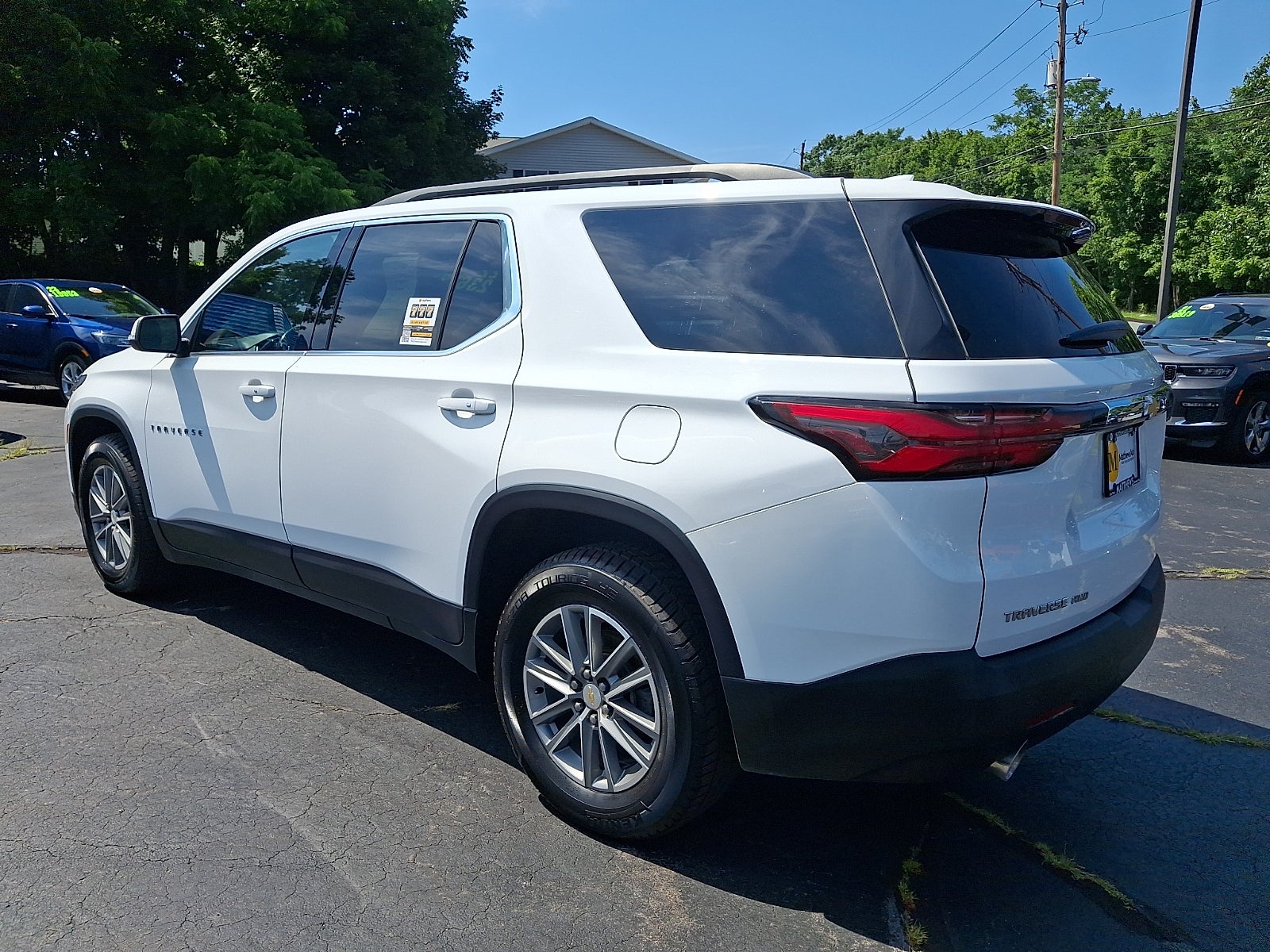 2022 Chevrolet Traverse LT Cloth