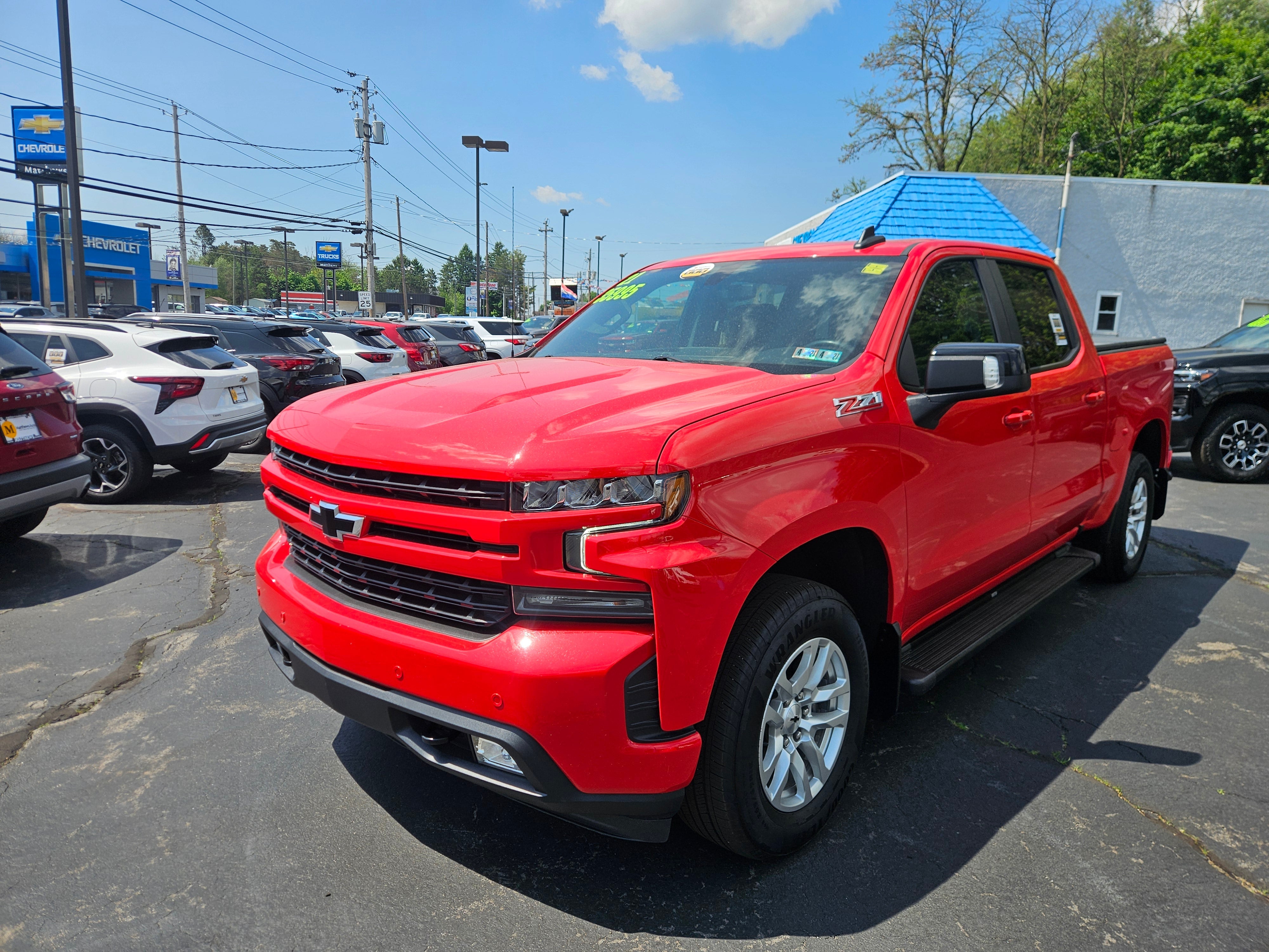 2021 Chevrolet Silverado 1500 RST 4X4 Crew Cab Short Box's photo