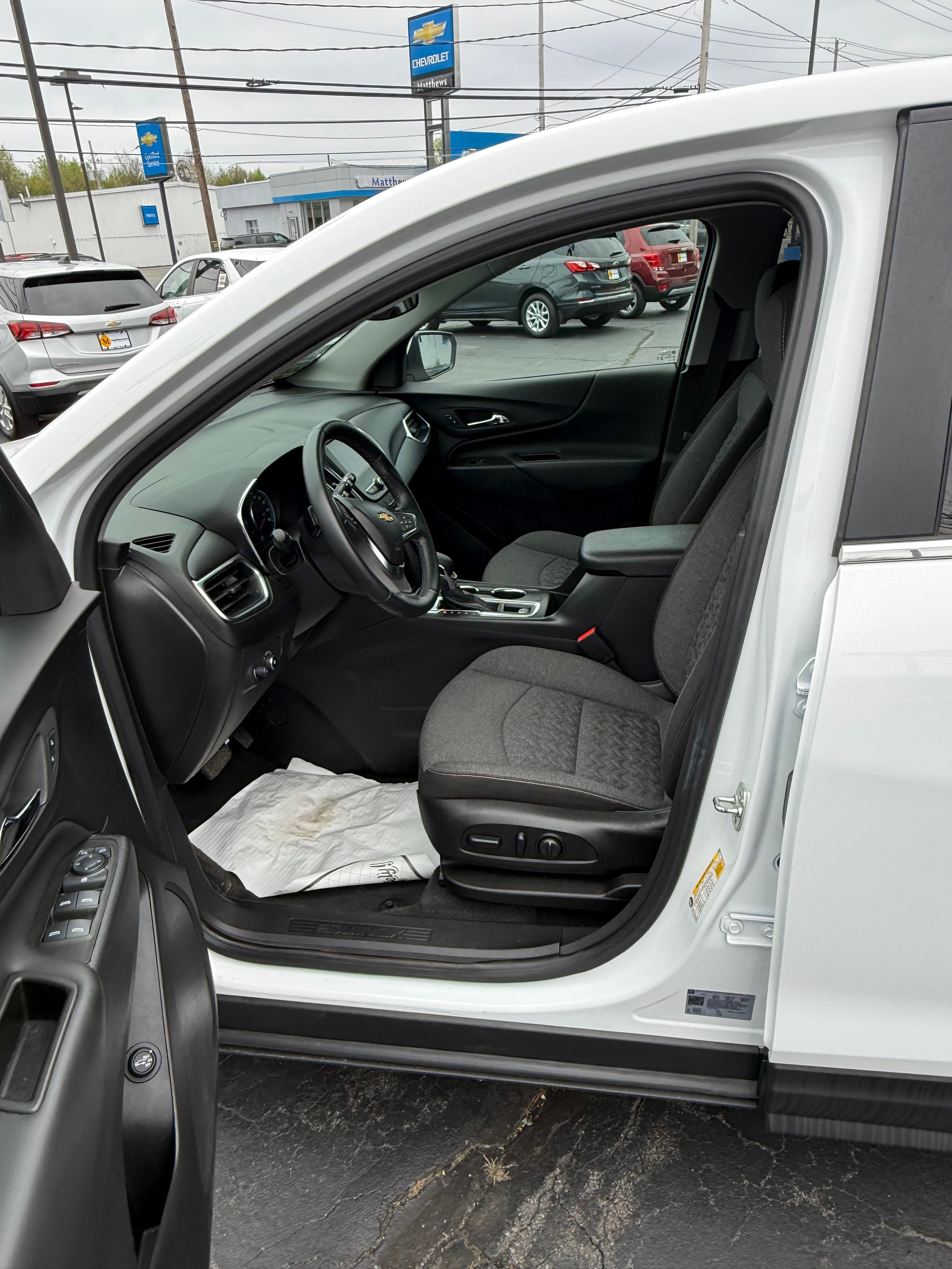 2024 Chevrolet Equinox LT - Photo 7