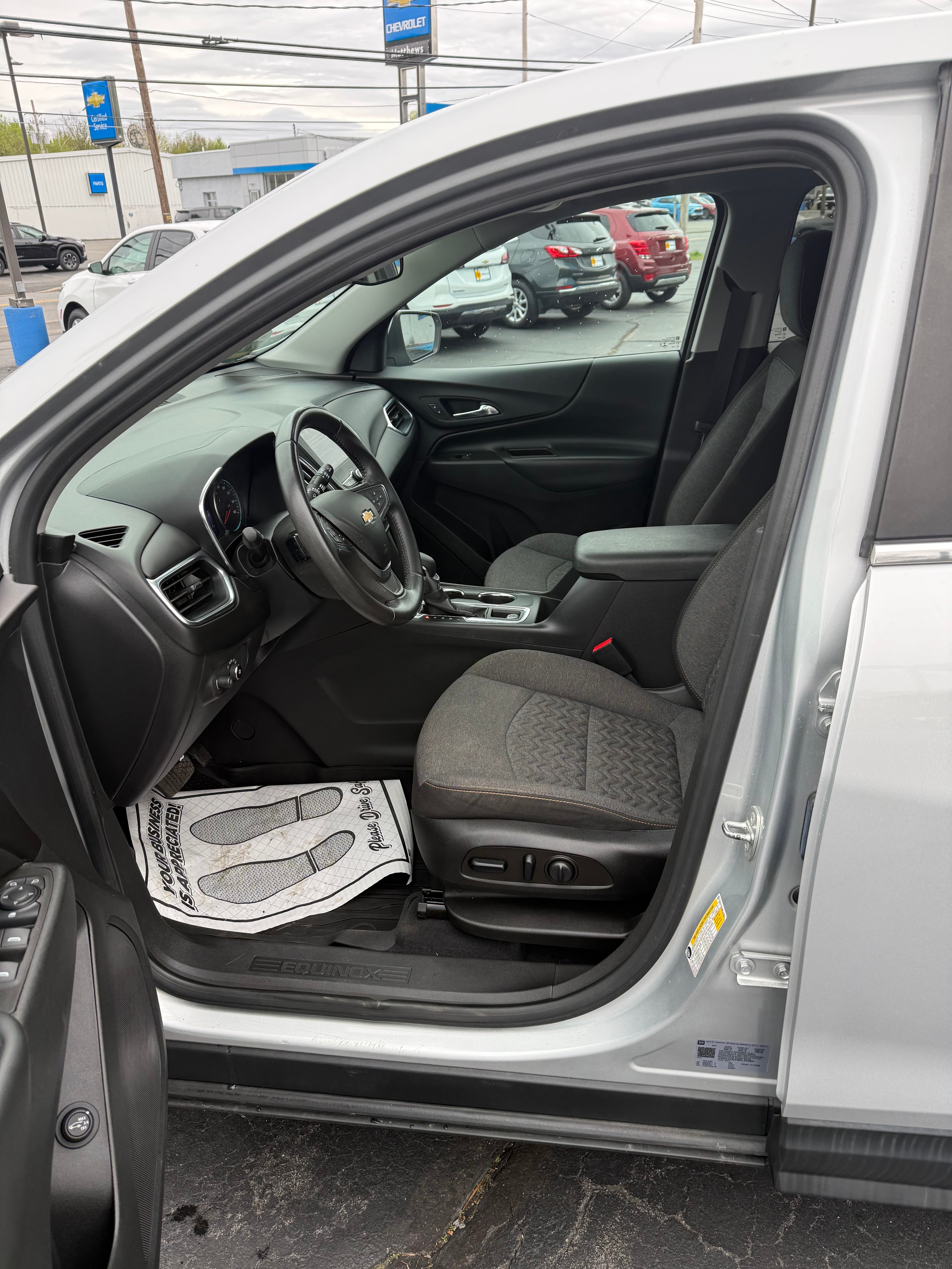 2022 Chevrolet Equinox LT - Photo 10