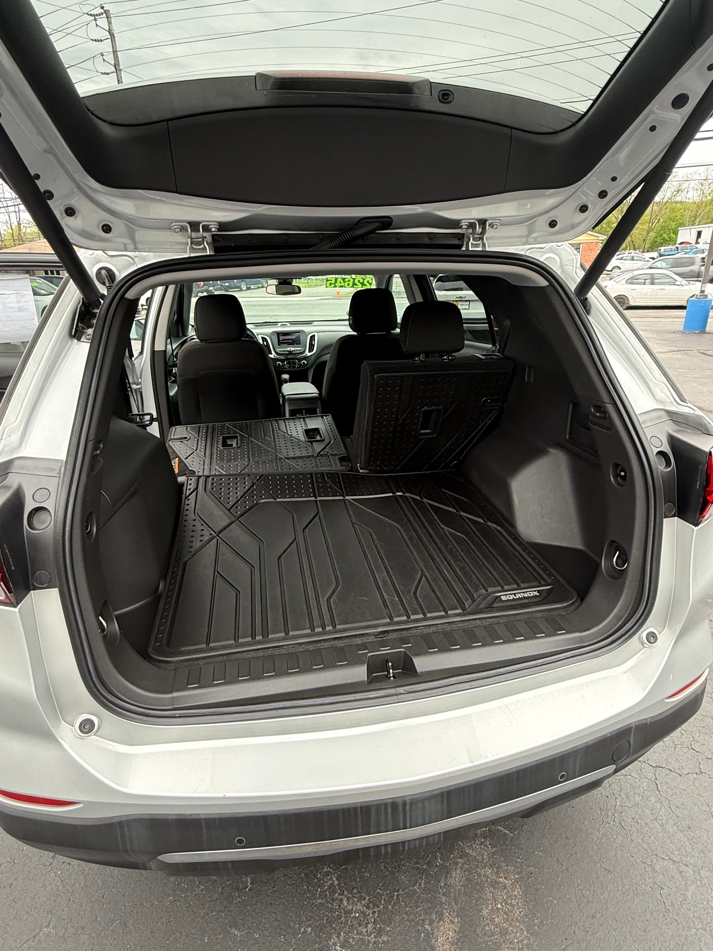 2022 Chevrolet Equinox LT - Photo 16