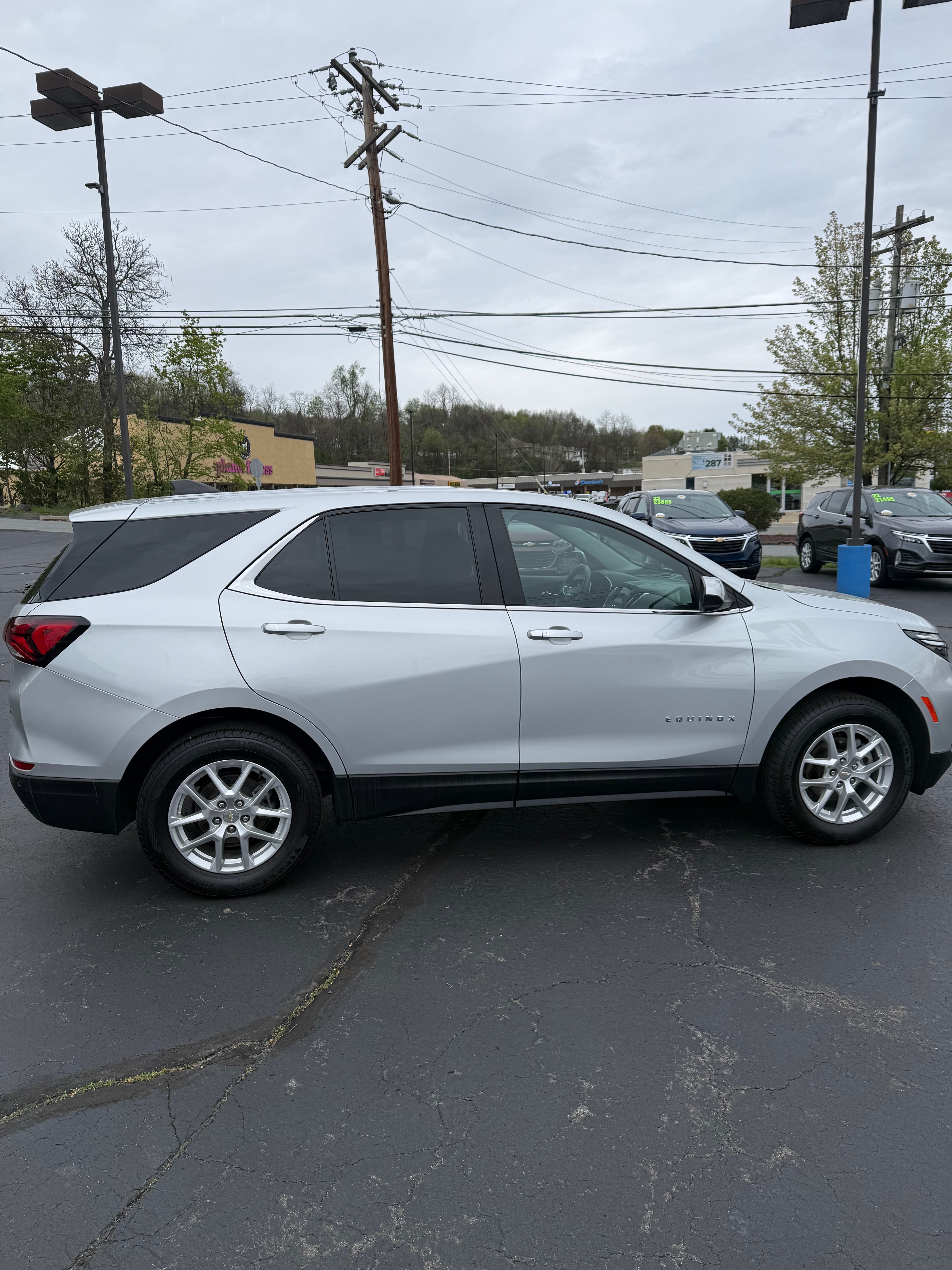 2022 Chevrolet Equinox LT - Photo 6