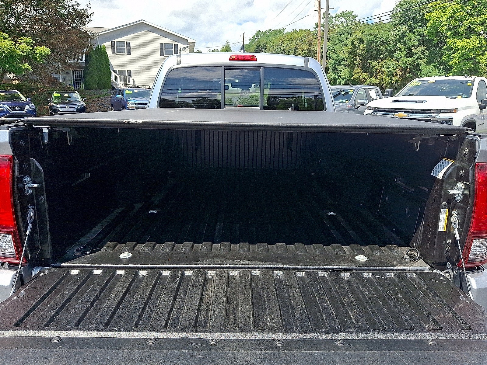 2022 Toyota Tacoma 4WD SR