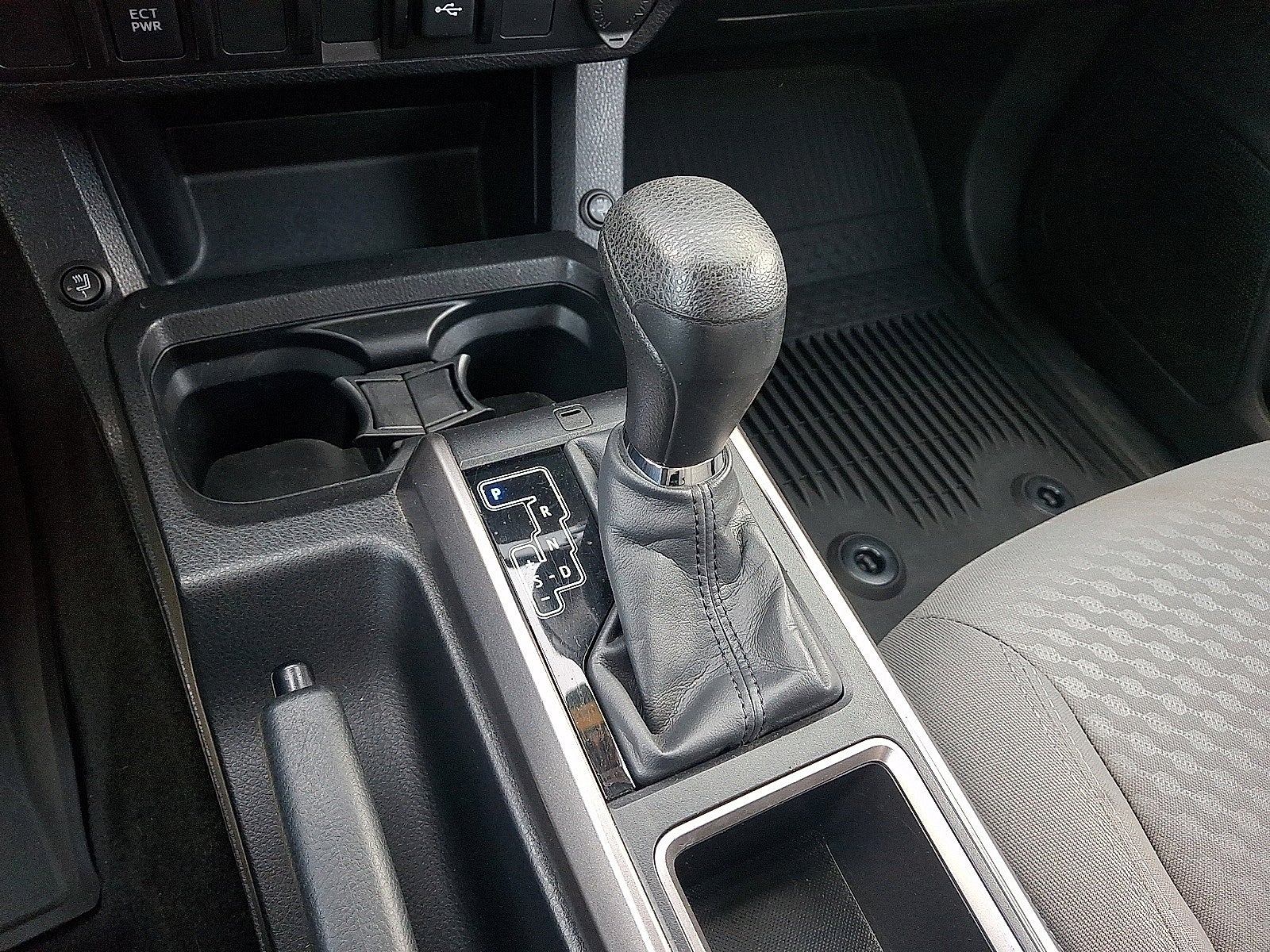 2022 Toyota Tacoma 4WD SR