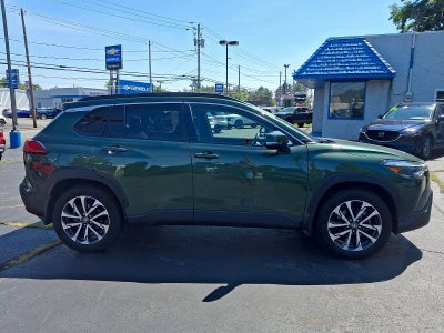 2024 Toyota Corolla Cross XLE