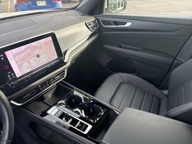 2024 Volkswagen Atlas Cross Sport 2.0T SEL R-Line