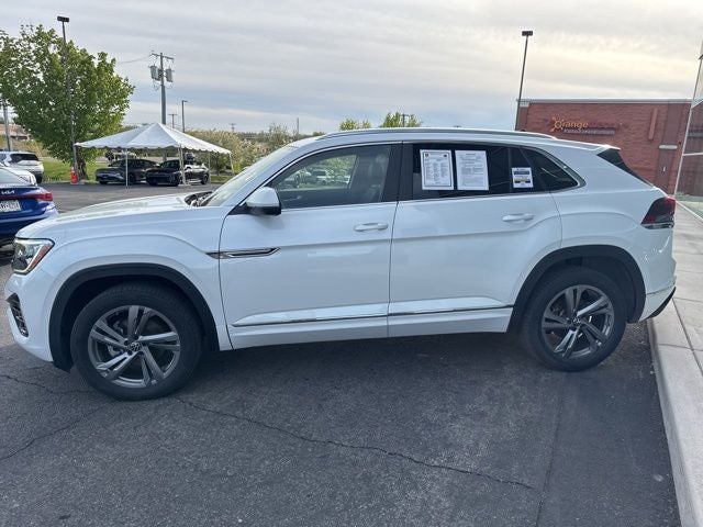 2024 Volkswagen Atlas Cross Sport 2.0T SEL R-Line