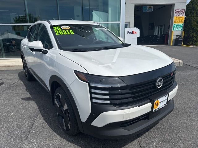 2025 Nissan Kicks SR