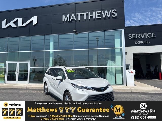 2025 Toyota Sienna Limited 7 Passenger