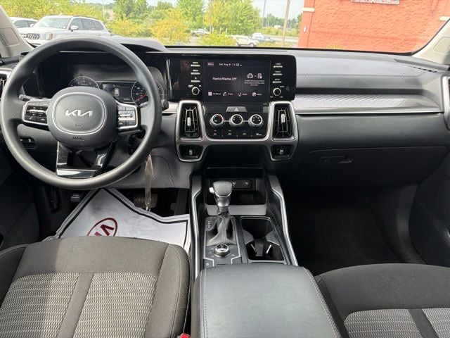 2023 Kia Sorento LX