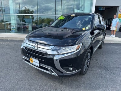 2020 Mitsubishi Outlander ES