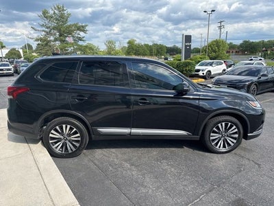 2020 Mitsubishi Outlander ES