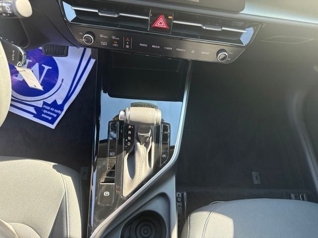 2025 Kia Niro LX