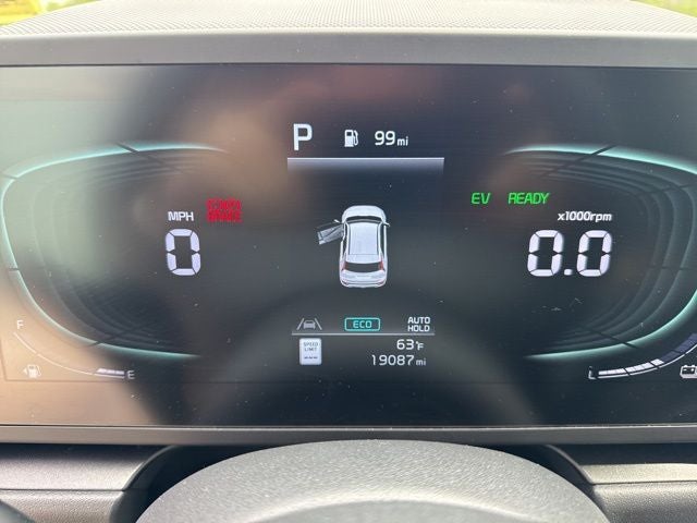 2023 Kia Niro LX