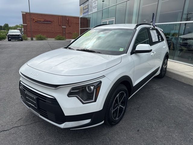 2023 Kia Niro LX