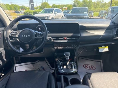 2024 Kia Seltos EX