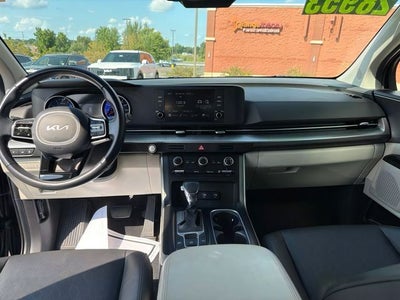 2024 Kia Carnival LX