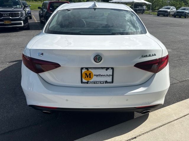 2020 Alfa Romeo Giulia Base