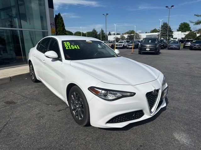 2020 Alfa Romeo Giulia Base