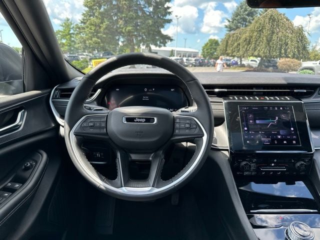 2025 Jeep Grand Cherokee Laredo X