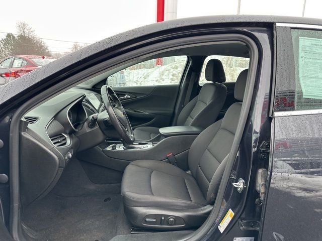 2022 Chevrolet Malibu RS