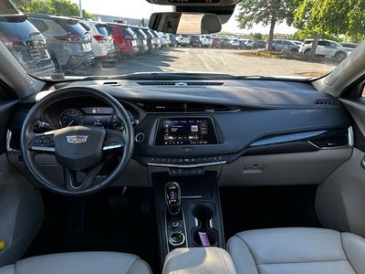 2023 Cadillac XT4 Premium Luxury