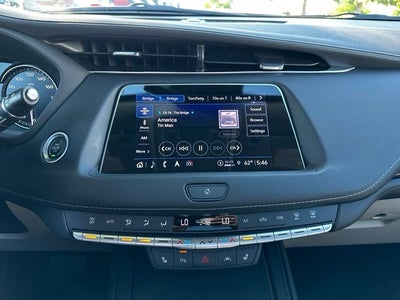2023 Cadillac XT4 Premium Luxury
