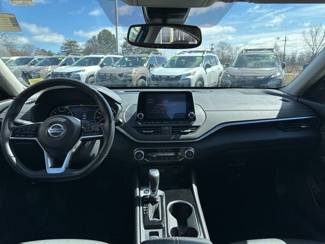 2020 Nissan Altima 2.5 SV