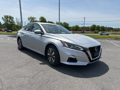 2022 Nissan Altima 2.5 SV