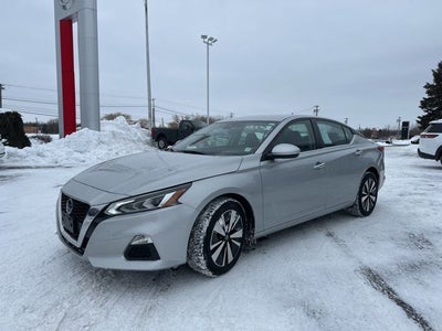 2022 Nissan Altima 2.5 SV