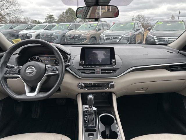 2021 Nissan Altima 2.5 SV