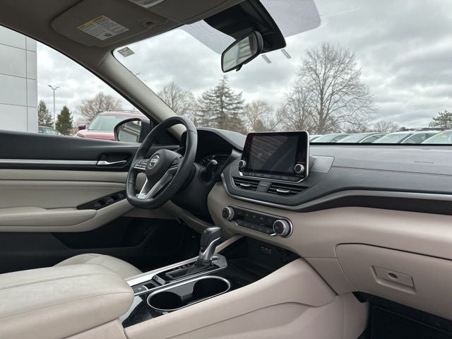 2021 Nissan Altima 2.5 SV