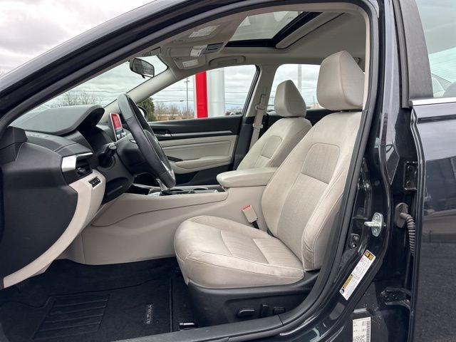 2021 Nissan Altima 2.5 SV