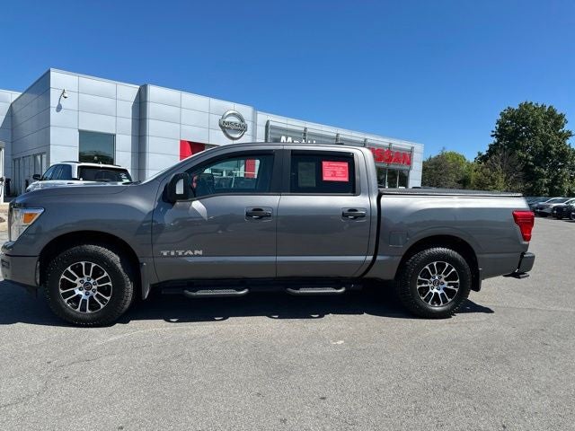 2024 Nissan Titan SV