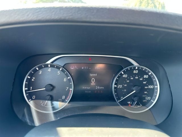 2024 Nissan Frontier SV