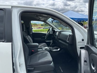 2023 Nissan Frontier SV