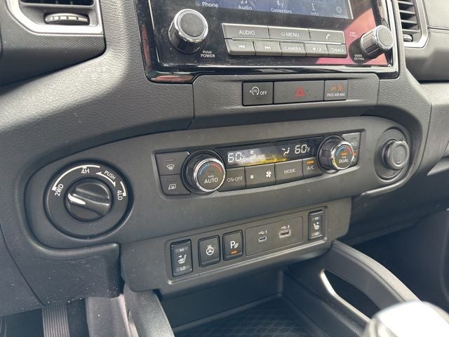 2023 Nissan Frontier SV