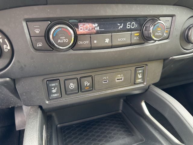 2023 Nissan Frontier SV