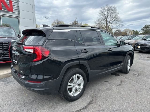2023 GMC Terrain SLE