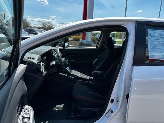 2025 Nissan Versa 1.6 SR