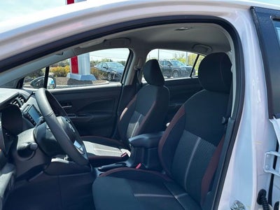 2025 Nissan Versa 1.6 SR