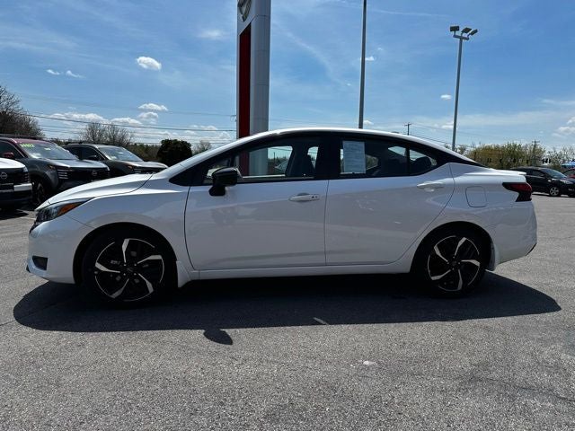 2025 Nissan Versa 1.6 SR