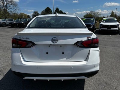 2025 Nissan Versa 1.6 SR