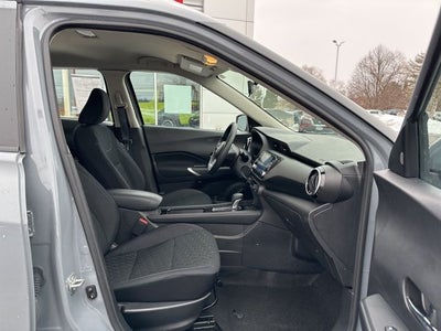 2022 Nissan Kicks SV