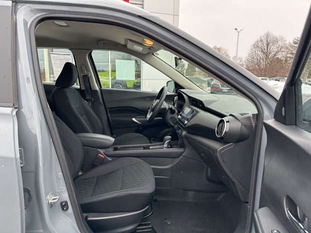 2022 Nissan Kicks SV