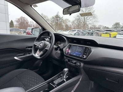 2022 Nissan Kicks SV