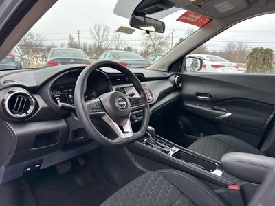 2022 Nissan Kicks SV