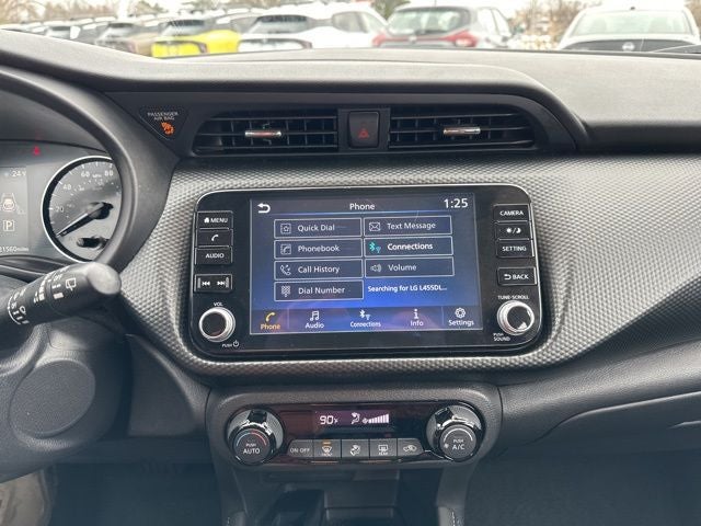 2022 Nissan Kicks SV