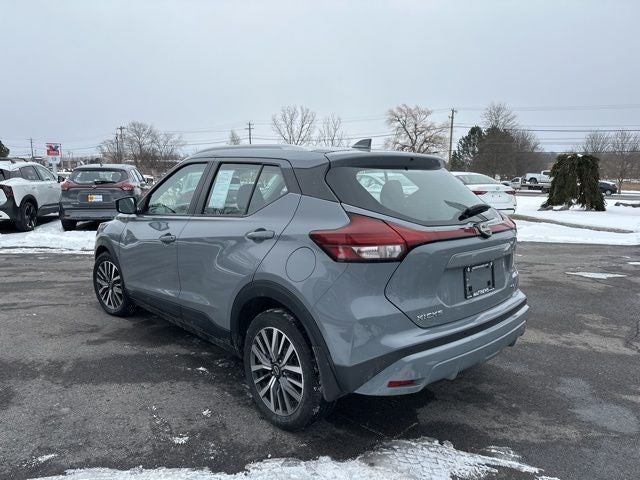 2022 Nissan Kicks SV