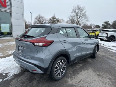 2022 Nissan Kicks SV